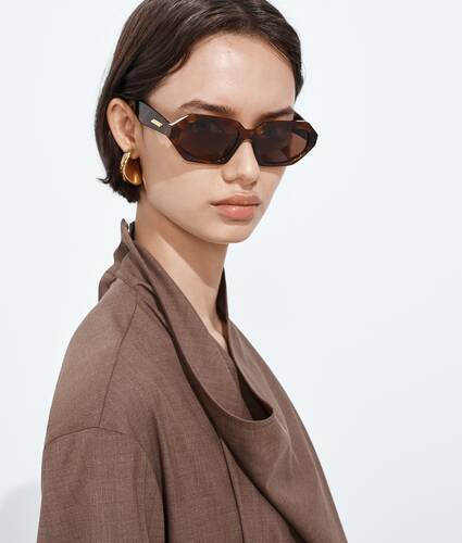 Classic Oval Sunglasses in Brow Bottega Veneta United Kingdom EN - Image 2