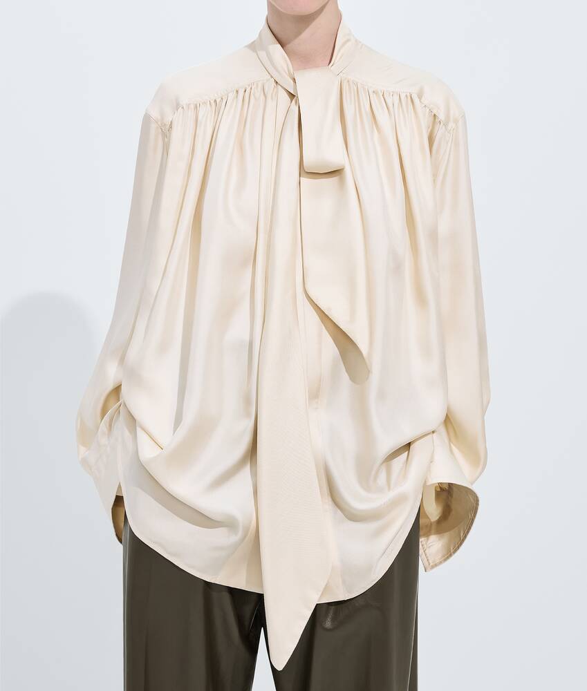 Women's Viscose Twill Blouse in Prosecco Bottega Veneta Portugal EN - Image 4