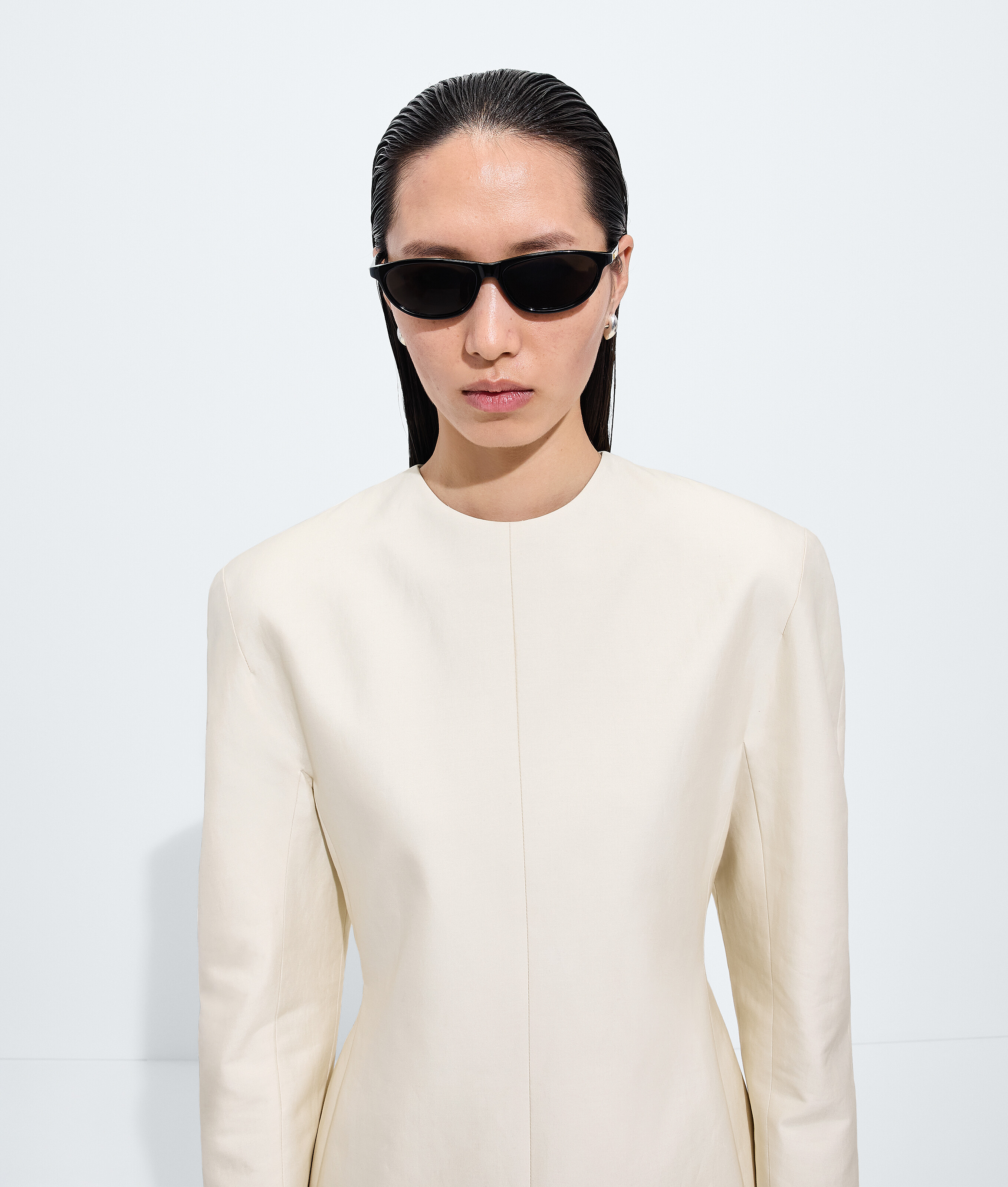 Lunettes de soleil rectangulaires Classic en Black/grey Bottega Veneta Monaco FR - Image 2