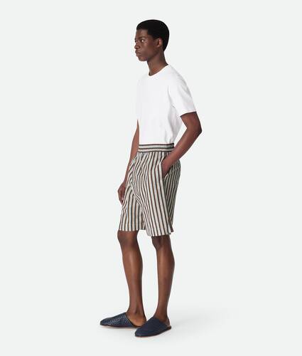 Men's Stripe Cotton And Linen Shorts in Cloud/fondant/lava Bottega Veneta Brazil EN - Image 2