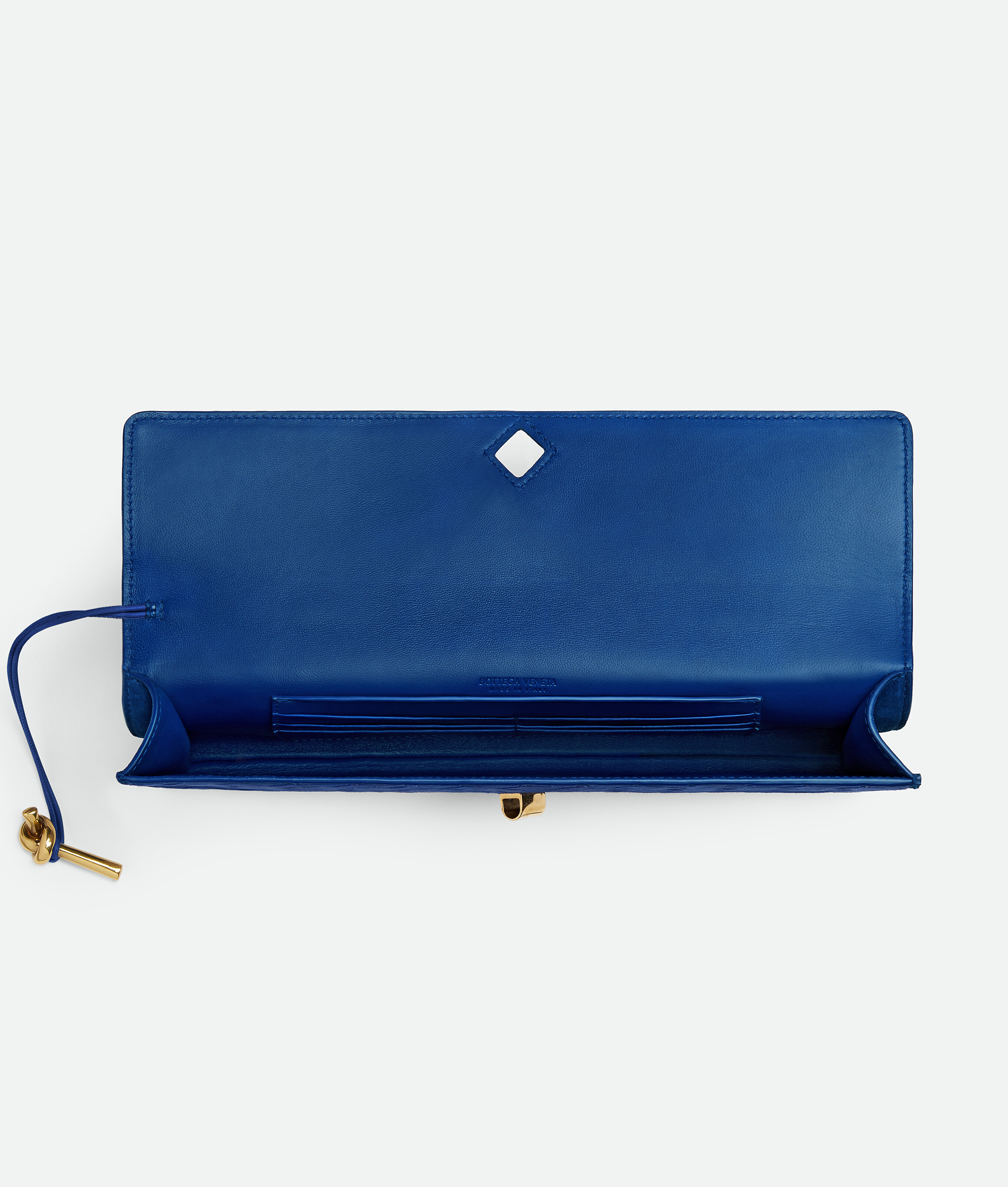 Bottega Veneta Andiamo Clutch In Blue