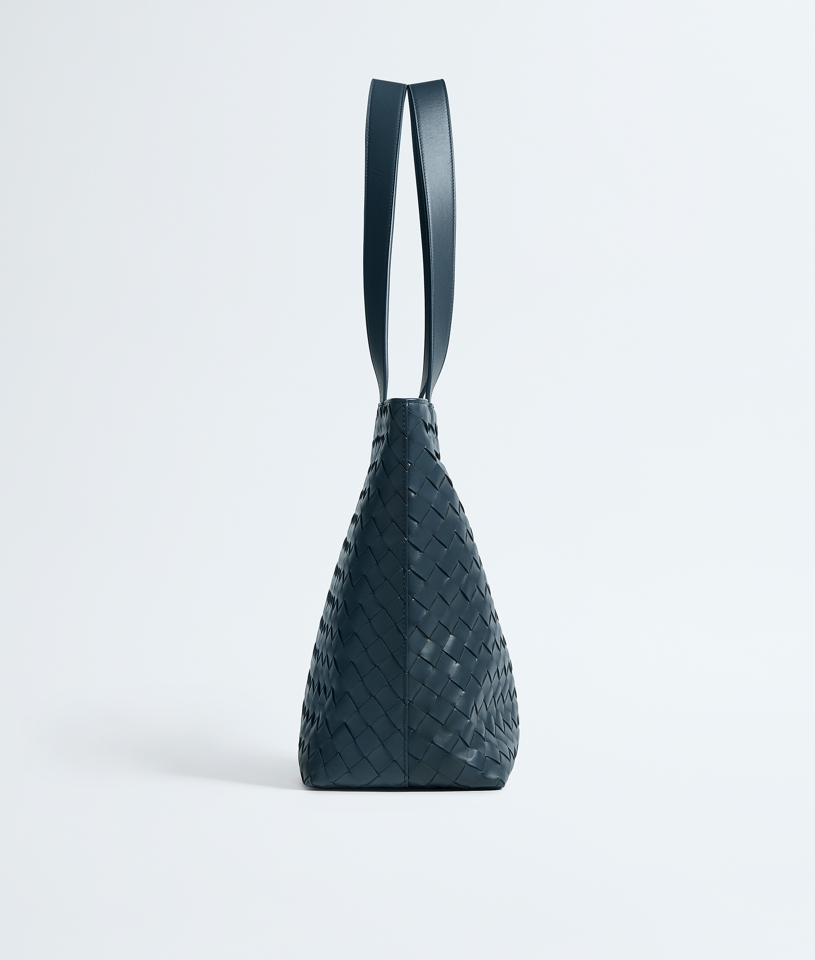 Men's Small Intrecciato Zipped Tote in Denim Bottega Veneta Luxembourg EN - Image 4