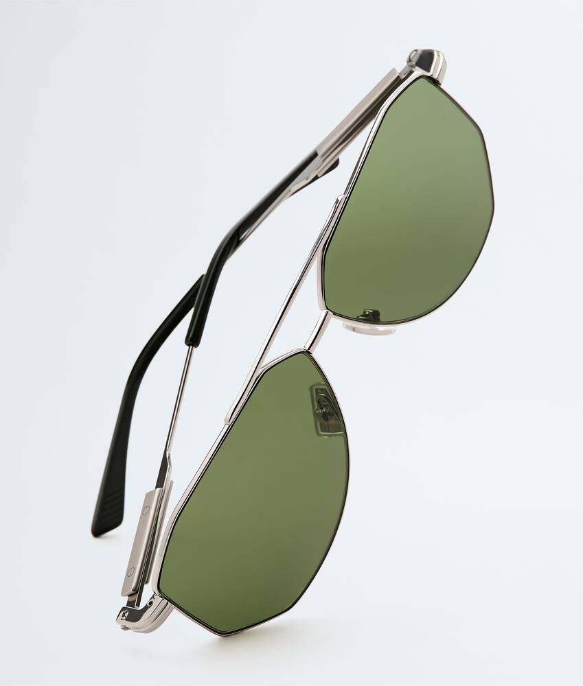 Lunettes de soleil aviateur Classic en Silver/green Bottega Veneta France FR - Image 3