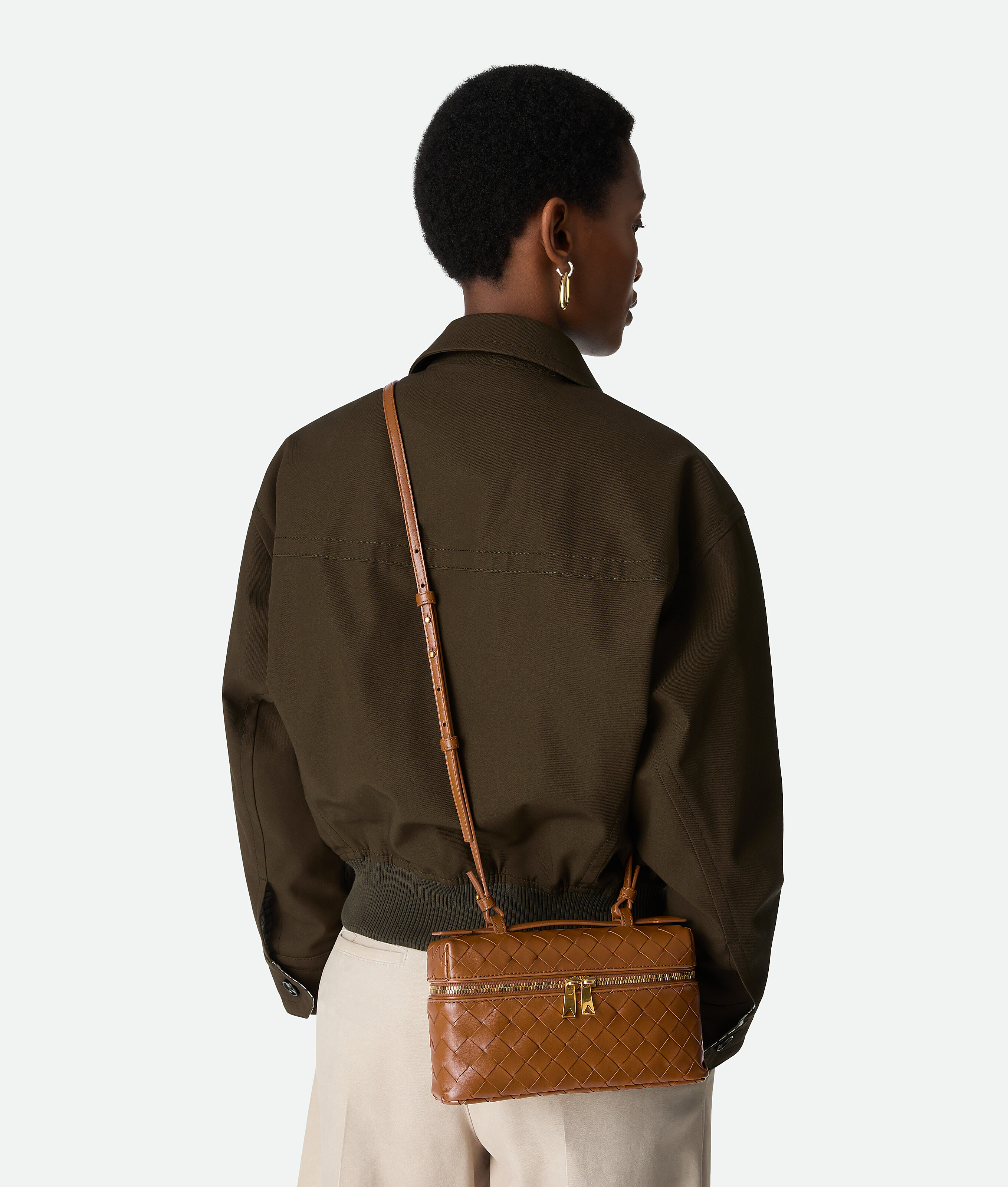 Bottega Veneta Women Bang Bang Leather Vanity-case With Intrecciato Motif In Brown