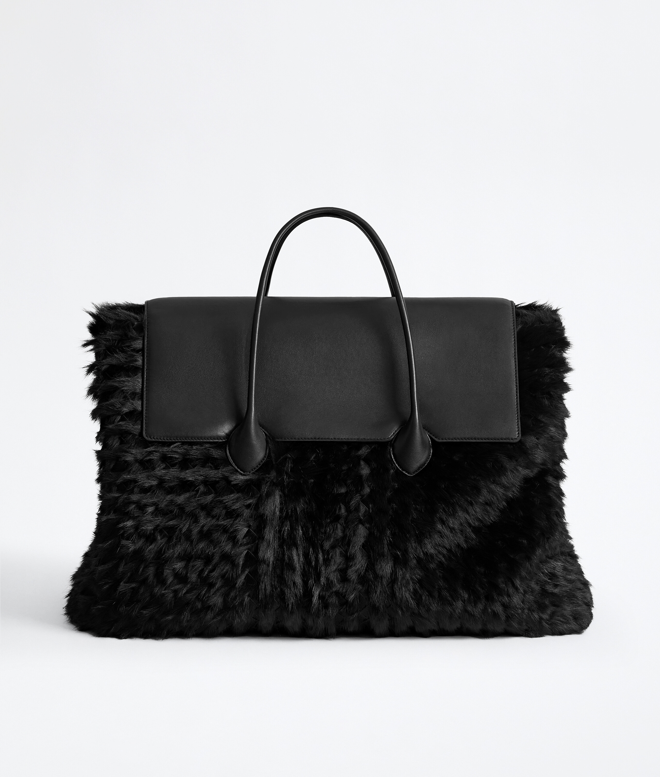 Men's Large Piega Tote in Black Bottega Veneta Luxembourg EN - Image 1