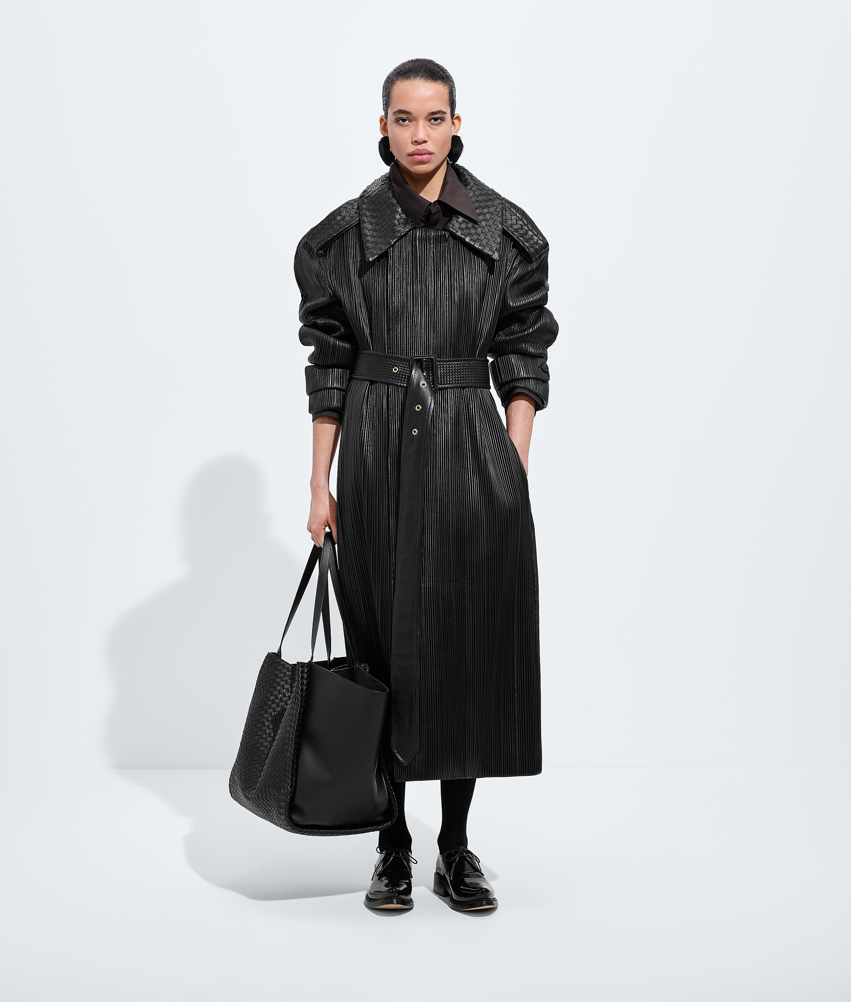 Ela's Corso Tamanho Grande em Black Bottega Veneta Brasil PT - Image 6
