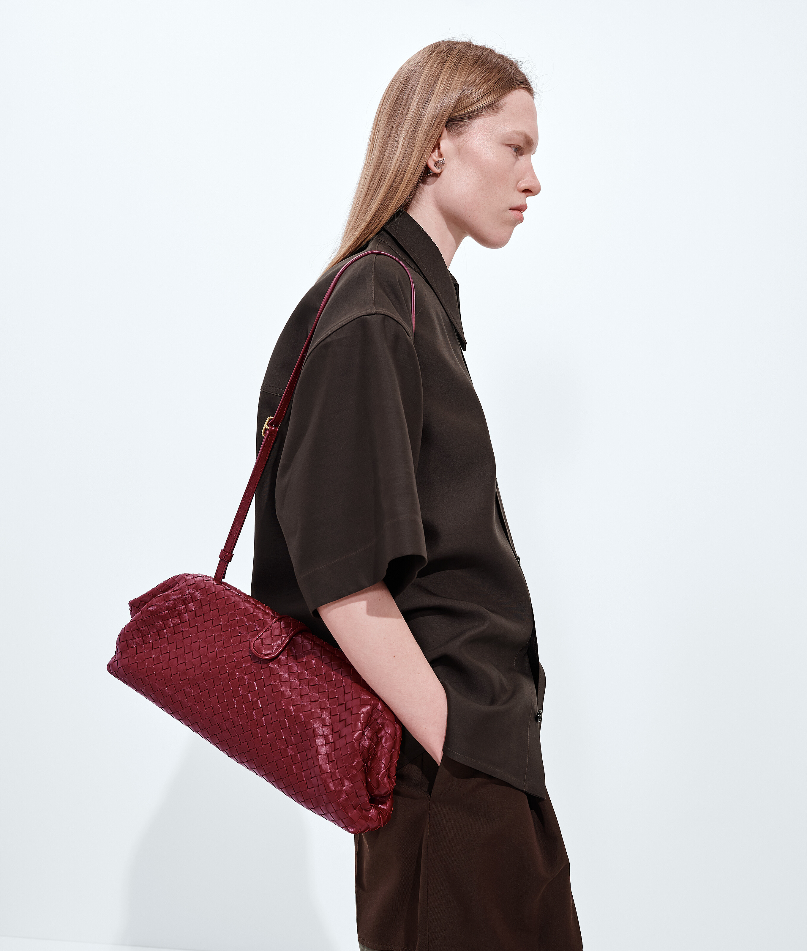 Women's Lauren 1979 in Lava red Bottega Veneta Croatia EN - Image 2