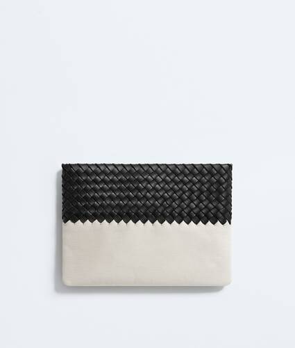 Mare Pouch