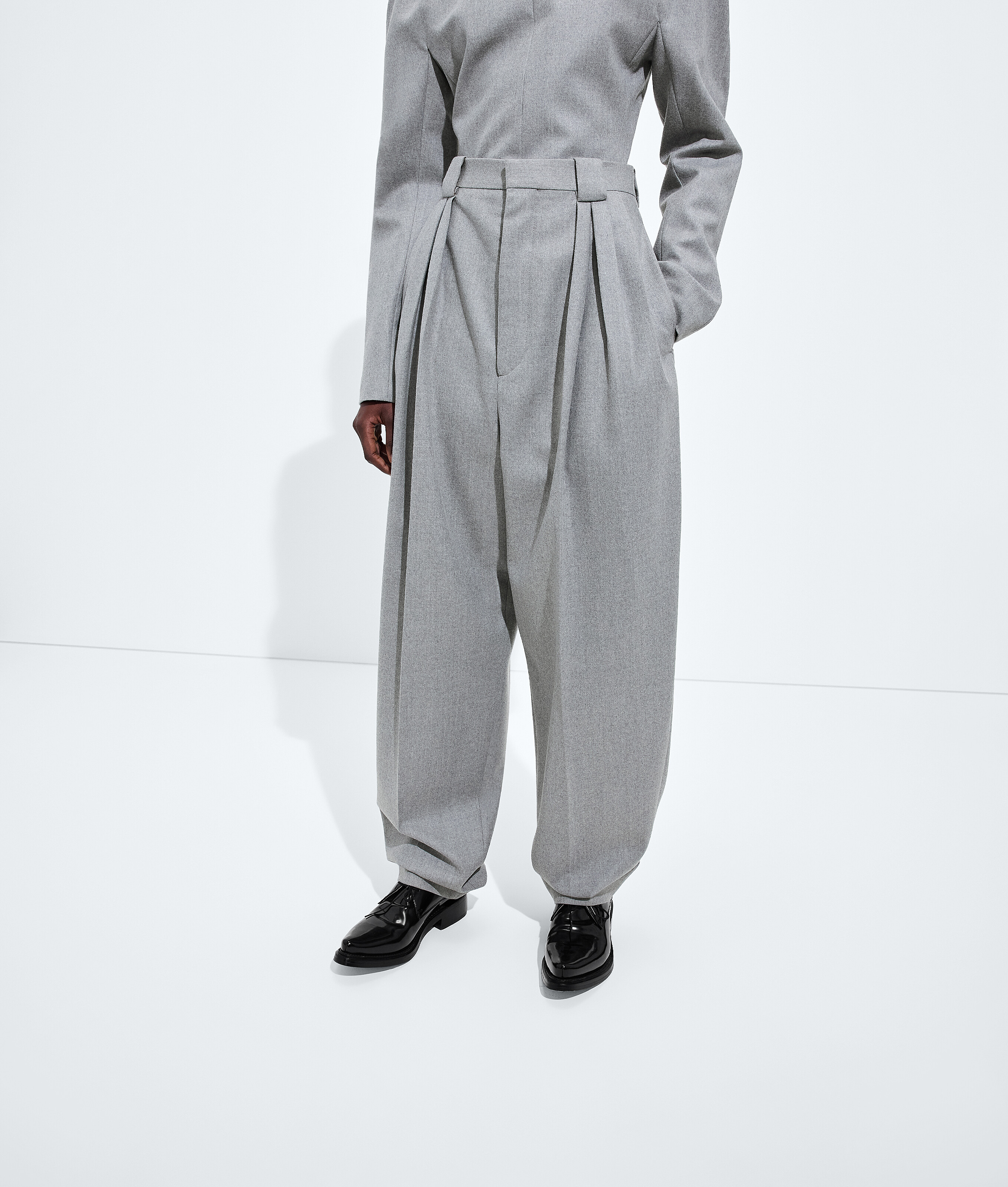 Women's Compact Wool Flannel Pants in Sterling melange Bottega Veneta Finland EN - Image 4