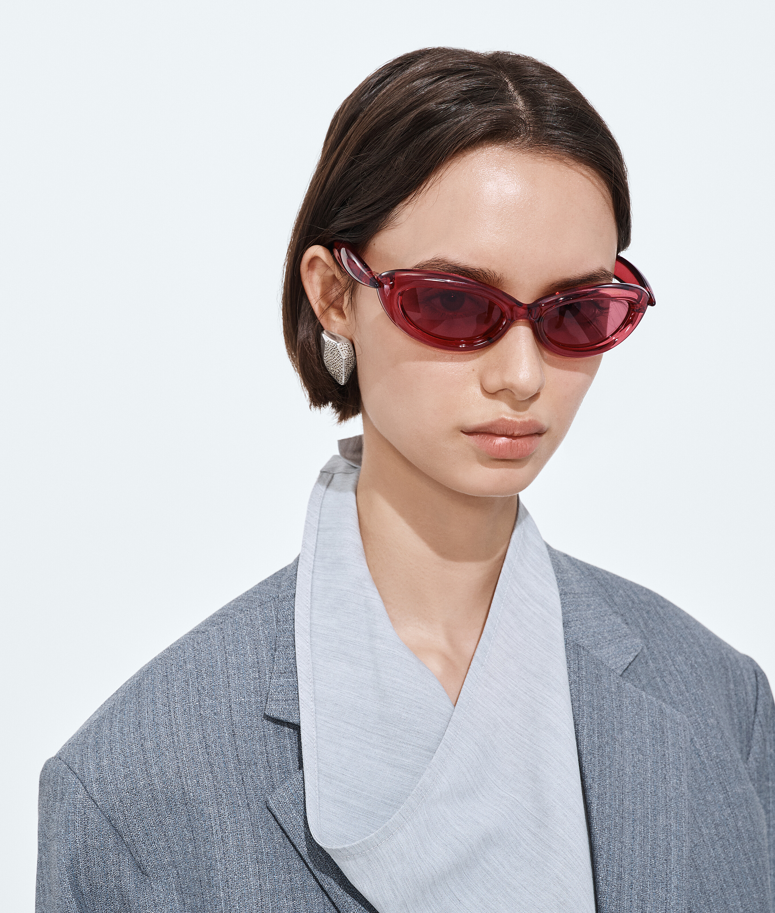 Lunettes de soleil ovales Sardine en Burgundy/violet Bottega Veneta Monaco FR - Image 2