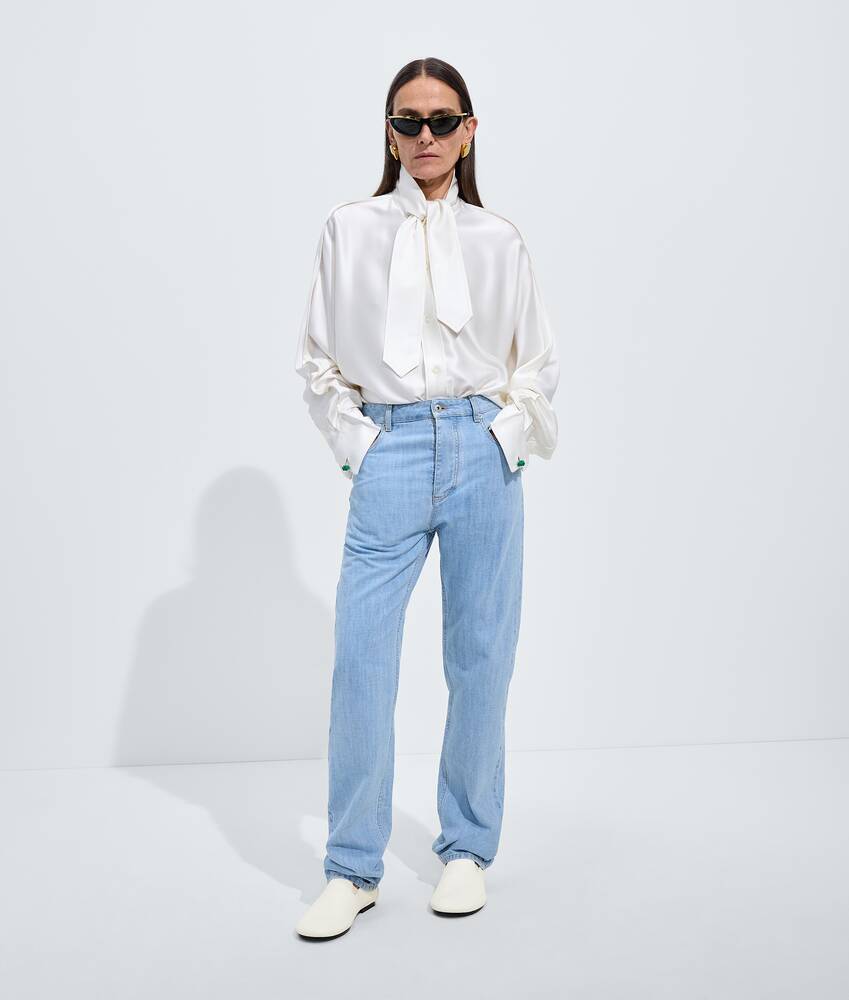 Jean droit en chambray l&eacute;ger pour Femme en Light bleach Bottega Veneta France FR - Image 4
