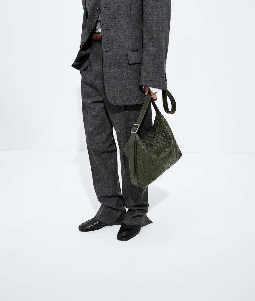 Men's Small Traveler in Bark green Bottega Veneta United Arab Emirates EN - Image 5