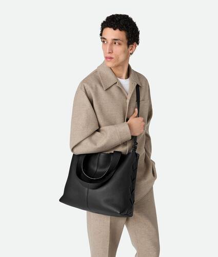 Men's Diago Tote in Black Bottega Veneta United Arab Emirates EN - Image 2