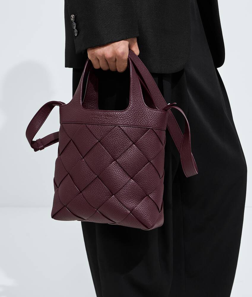 Men's Small Diago Tote in Deep mahogany Bottega Veneta Zimbabwe EN - Image 5