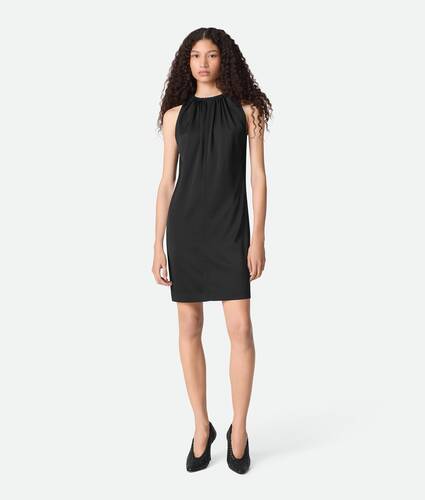 Robe en satin de viscose