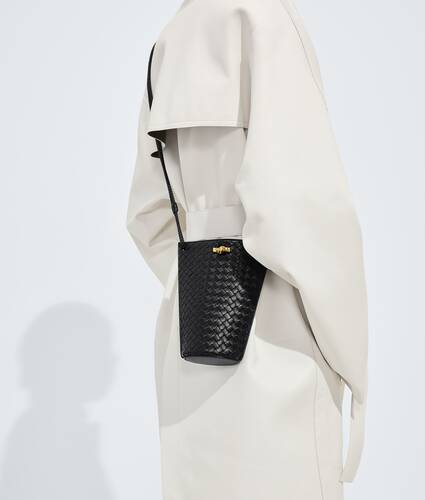 Women's Kiss Kiss Phone Bucket in Black Bottega Veneta Greece EN - Image 6