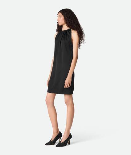 Robe en satin de viscose