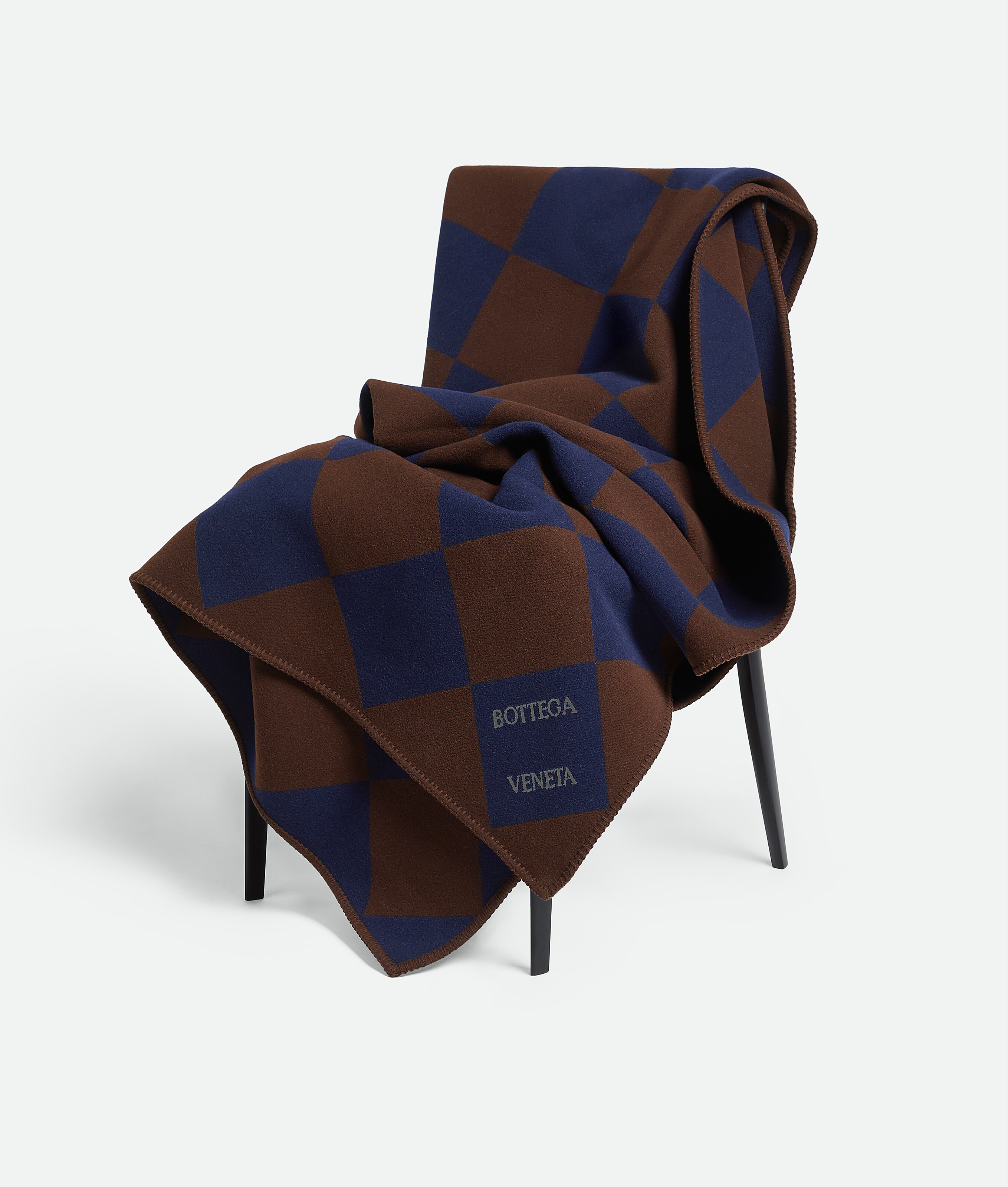 Jacquard Check Blanket in Abyss/wood Bottega Veneta Luxembourg EN - Image 2