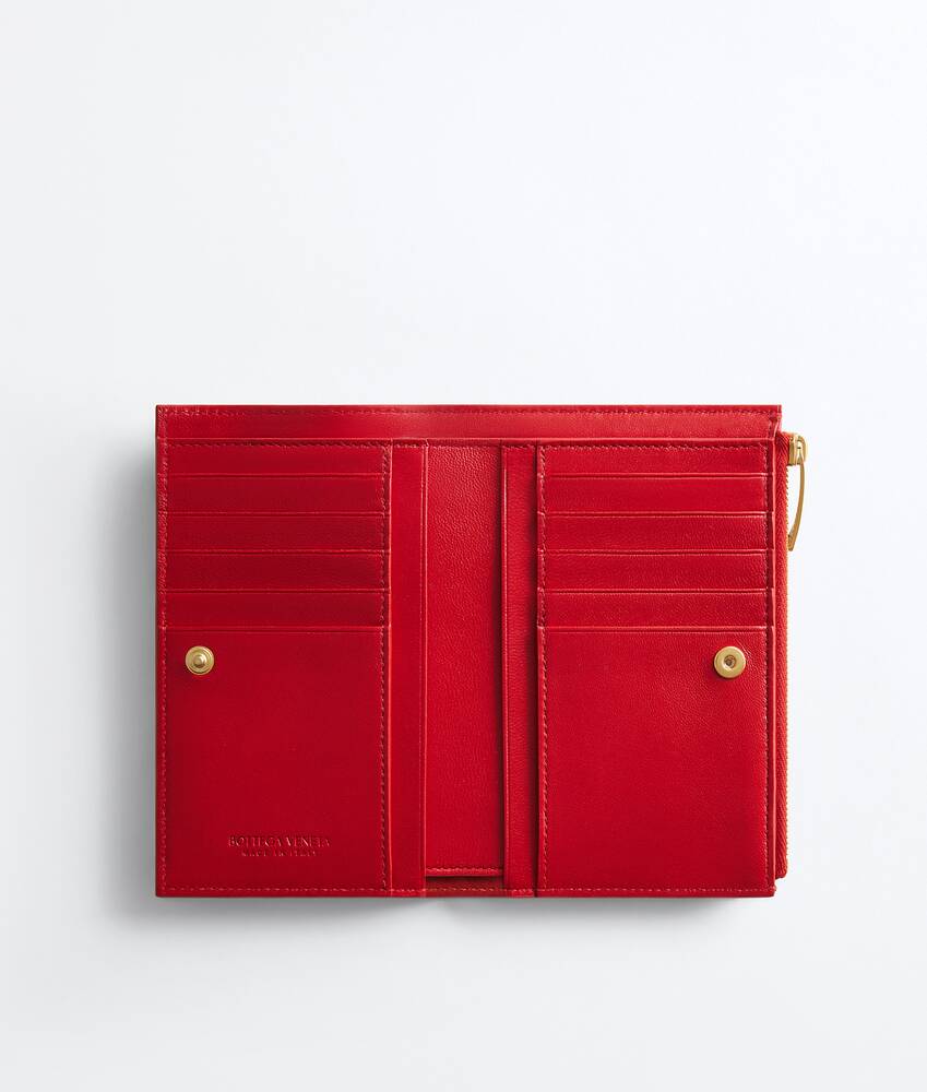 Women's Intrecciato Medium Bi-Fold Wallet in Radar Bottega Veneta Ireland EN - Image 2