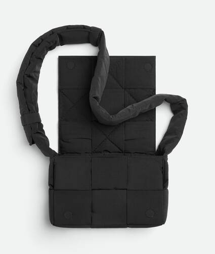 Padded Tech Cassette piccola da Uomo in Black Bottega Veneta Italia IT - Image 3