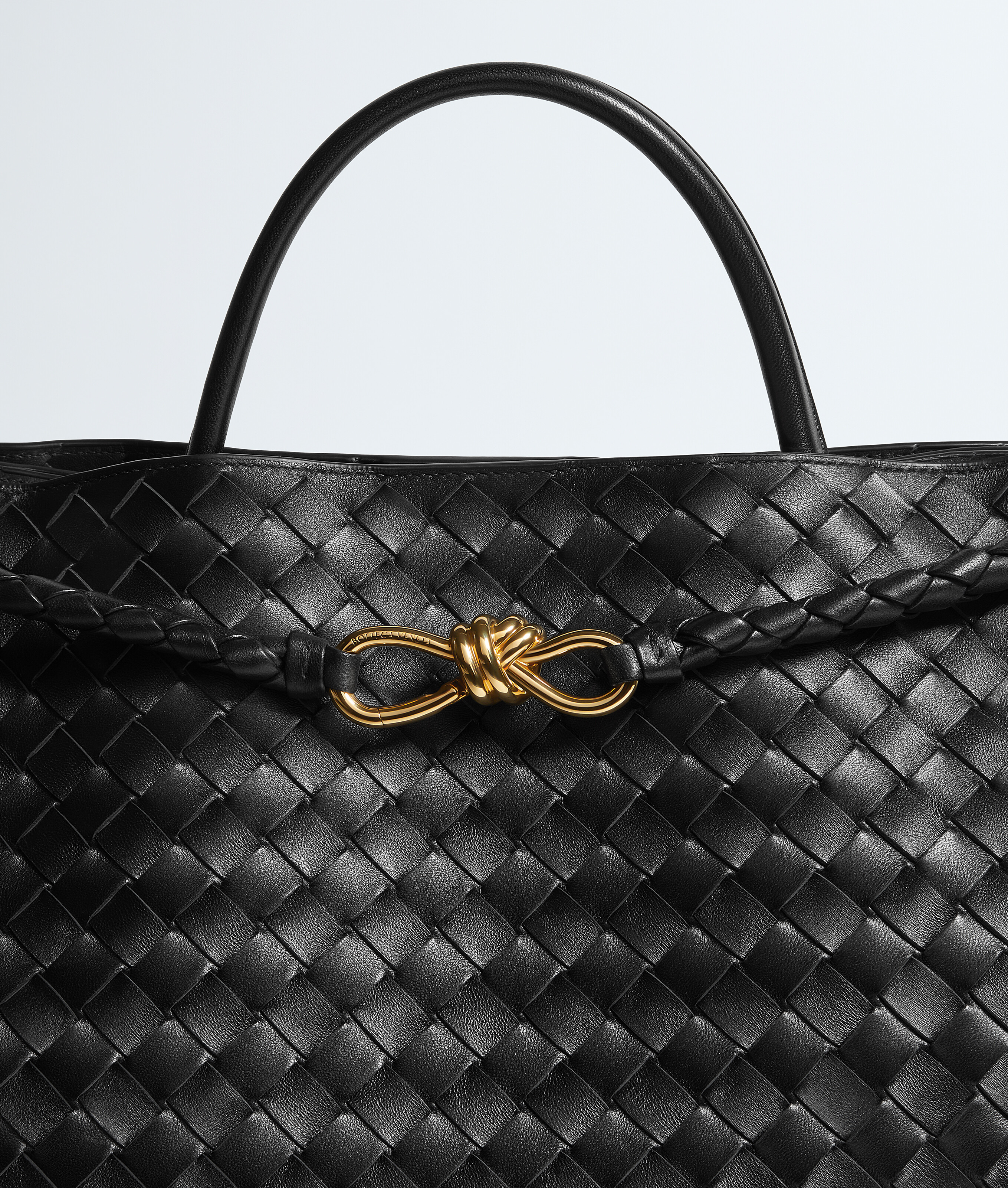 Women's Large Andiamo in Black Bottega Veneta Luxembourg EN - Image 7