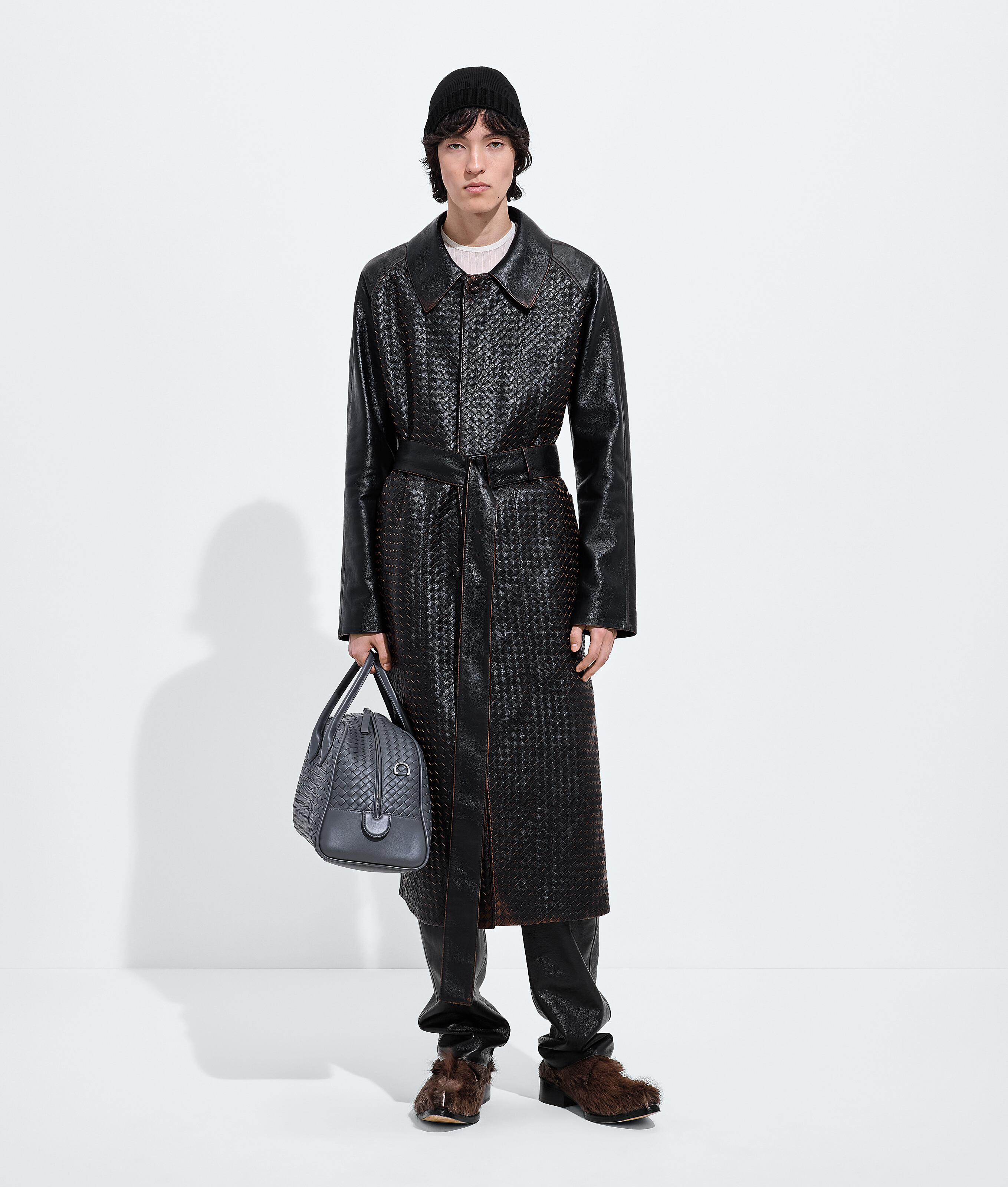Men's Weathered Leather Coat in Black/brown Bottega Veneta Luxembourg EN - Image 1