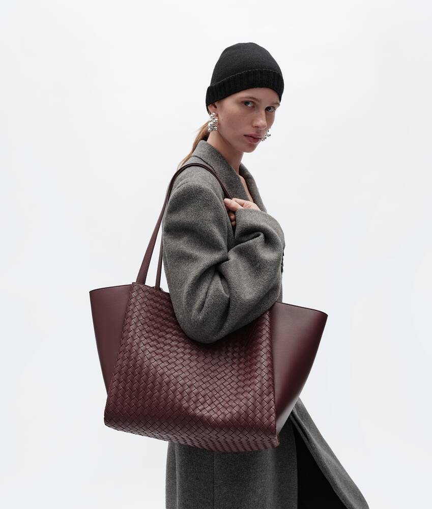 Corso grande para Mujer en Deep mahogany Bottega Veneta Estados Unidos ES - Image 2