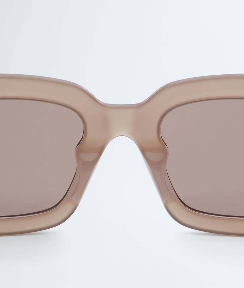 Sophia Ribbon Butterfly Sunglasses in Brown/red Bottega Veneta Romania EN - Image 4