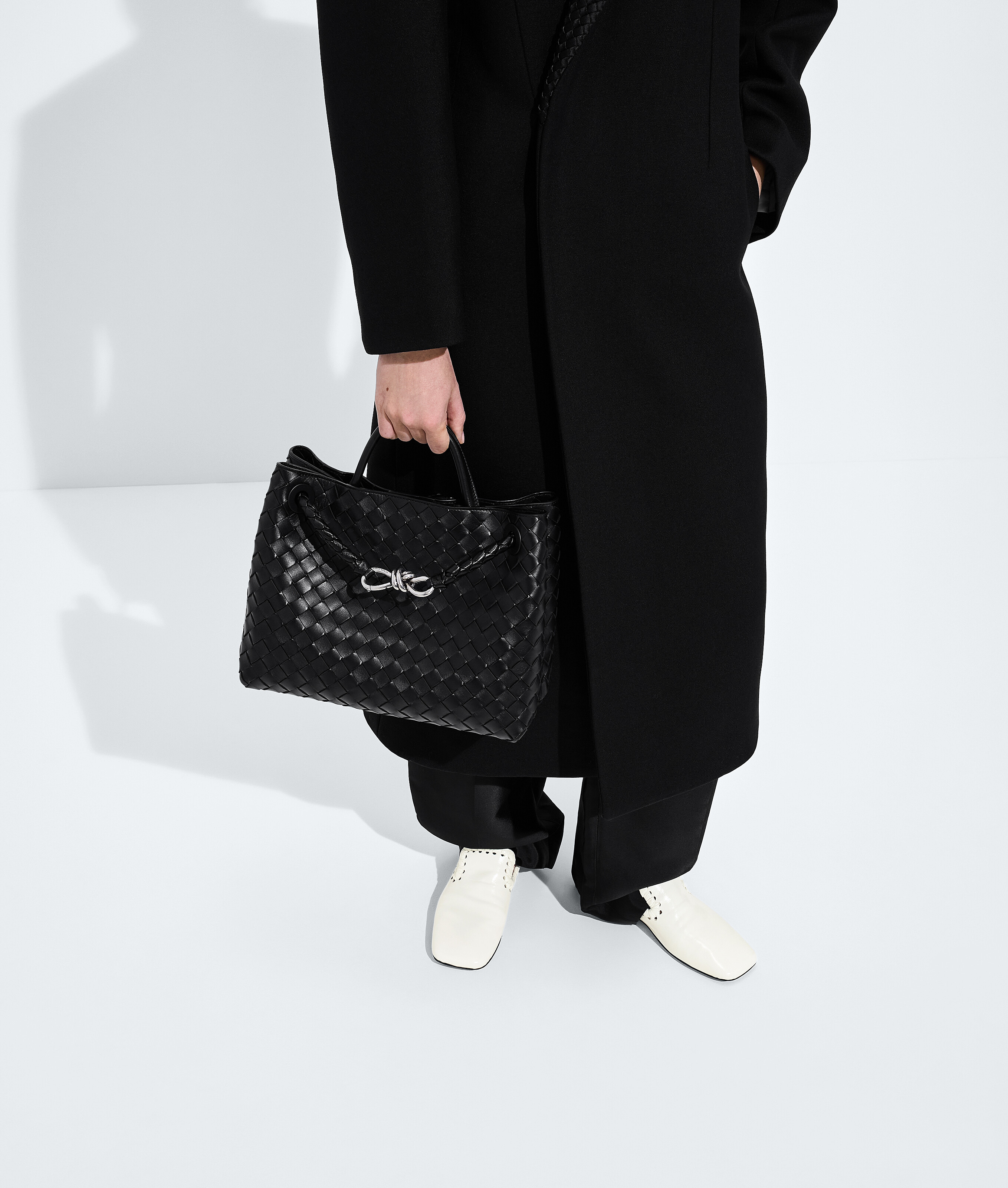 Women's Andiamo in Black Bottega Veneta Saudi Arabia EN - Image 6