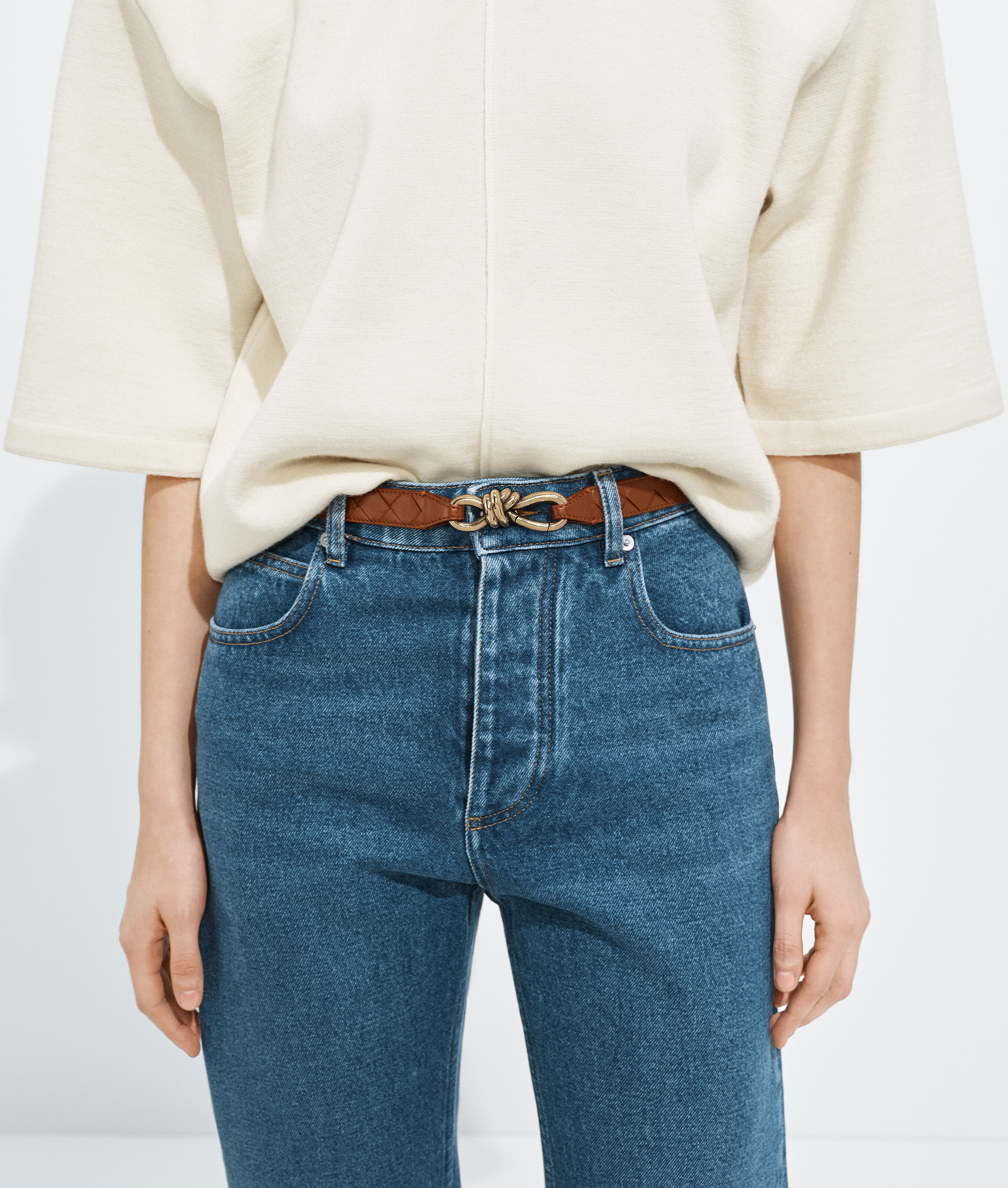 Women's Andiamo Belt in Tannin Bottega Veneta Luxembourg EN - Image 2