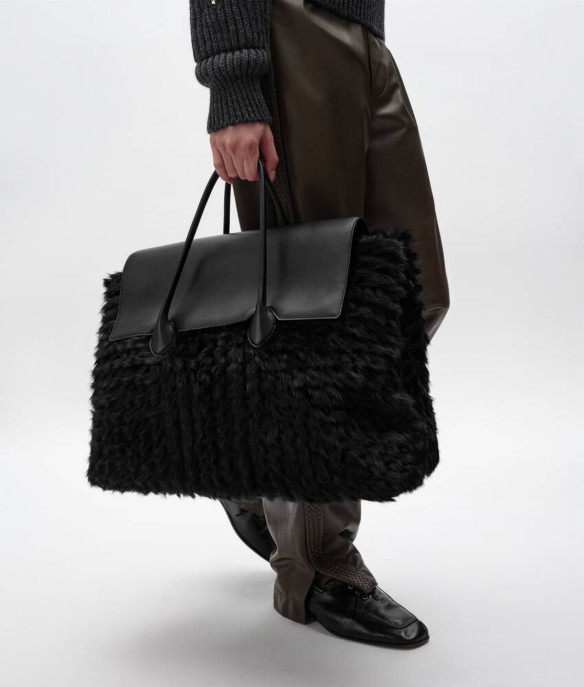 Men's Large Piega Tote in Black Bottega Veneta Hong Kong SAR China EN - Image 2