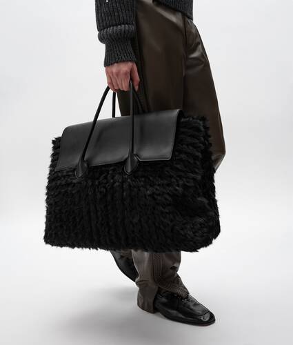 Men's Large Piega Tote in Black Bottega Veneta Hong Kong SAR China EN - Image 2