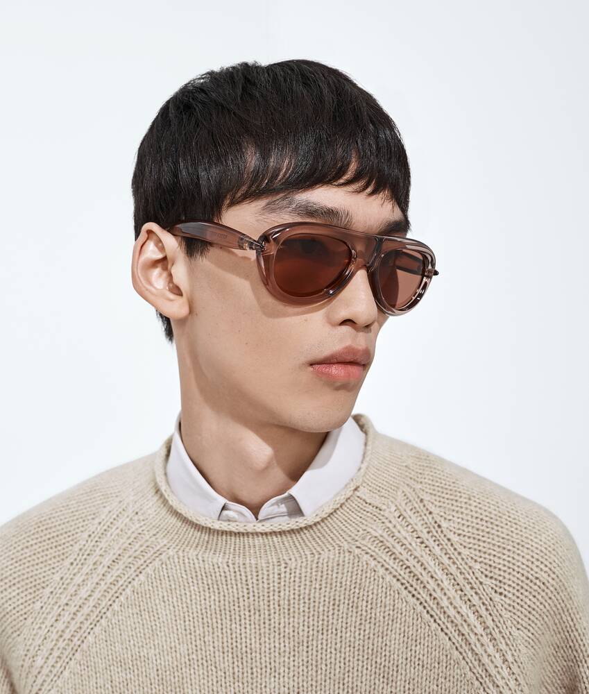 &Oacute;culos de sol Aviator Sardine em Brown/red Bottega Veneta Brasil PT - Image 2