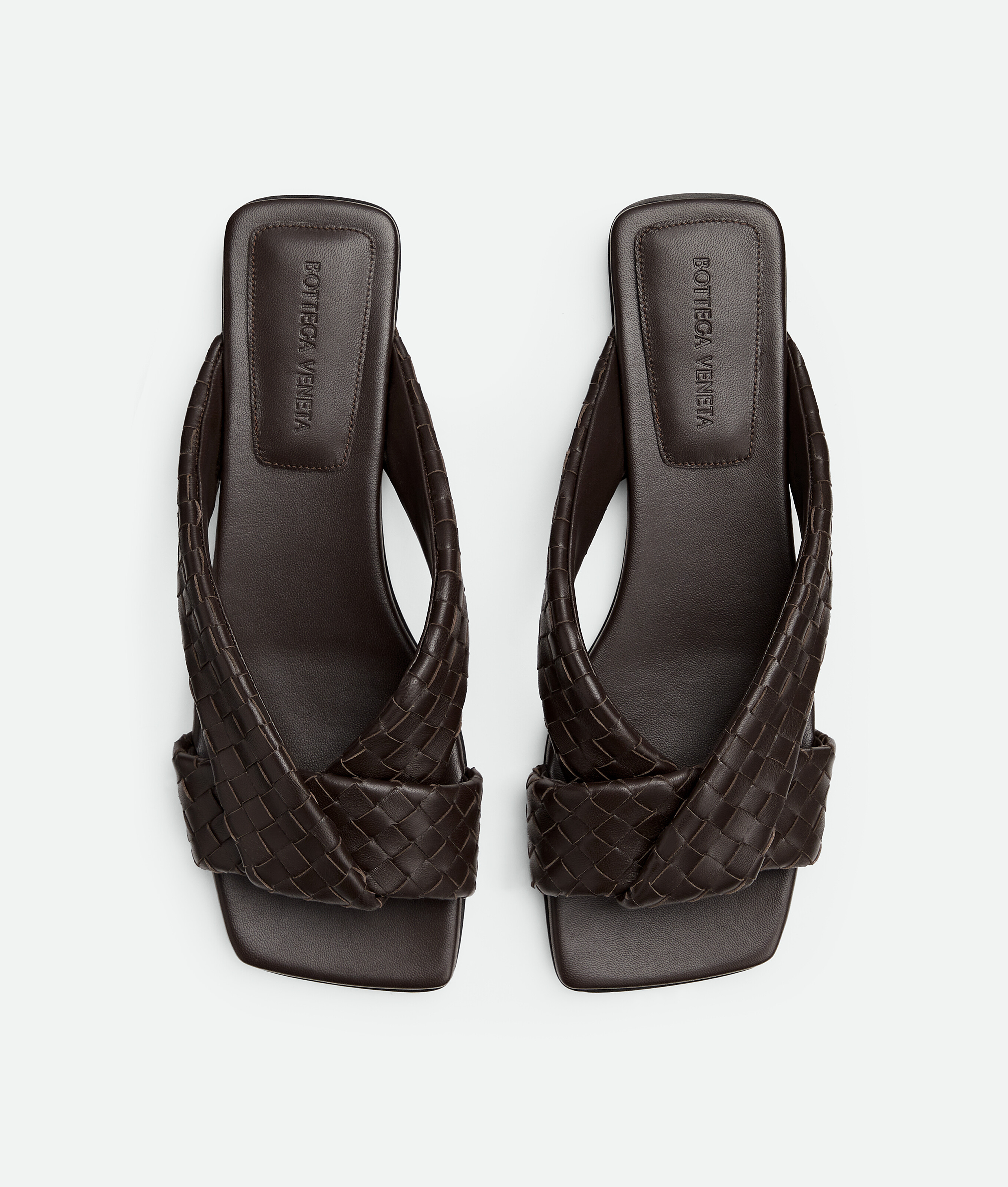 Women's Riva Flat Mule in Fondant Bottega Veneta Poland EN - Image 5