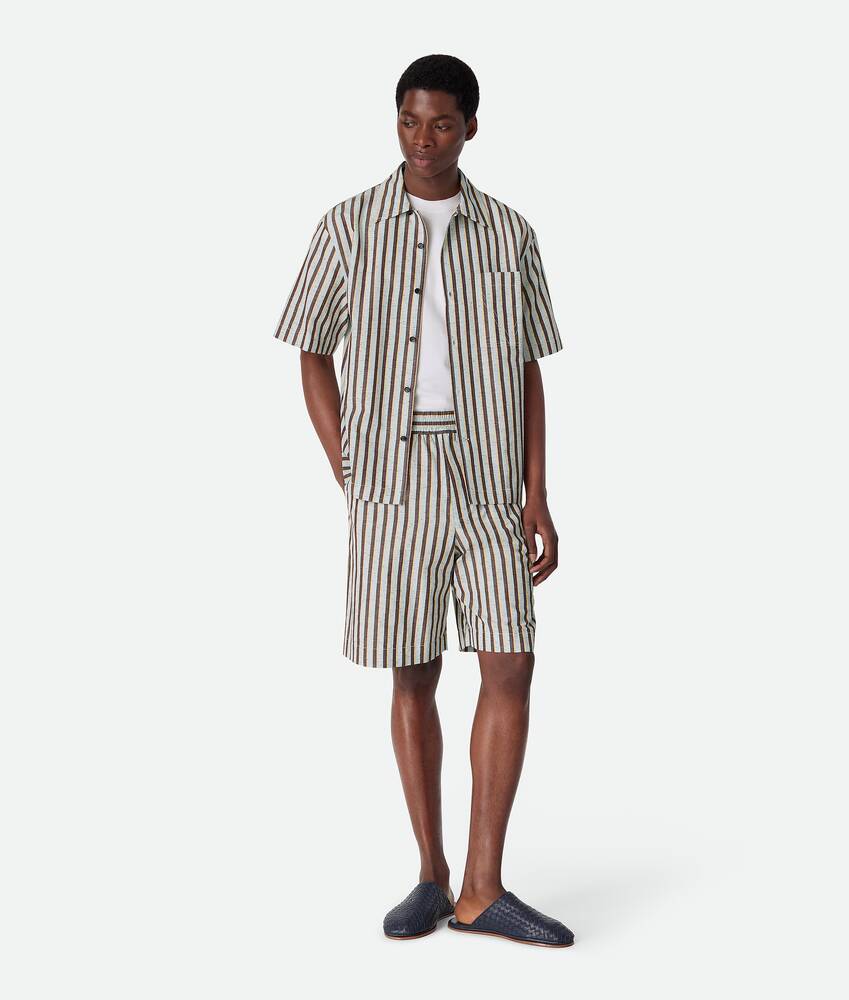 Men's Stripe Cotton And Linen Shorts in Cloud/fondant/lava Bottega Veneta Italy EN - Image 4