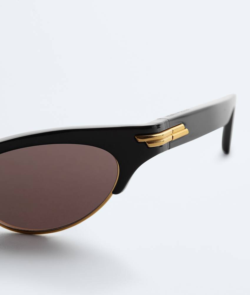 Display a large version of the product image 4 - Angle Cat Eye Sunglasses