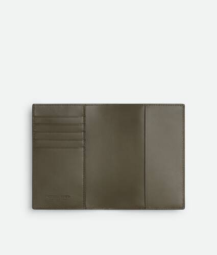 Men's Intrecciato Passport Case in Abyss/cypress Bottega Veneta Canada EN - Image 2