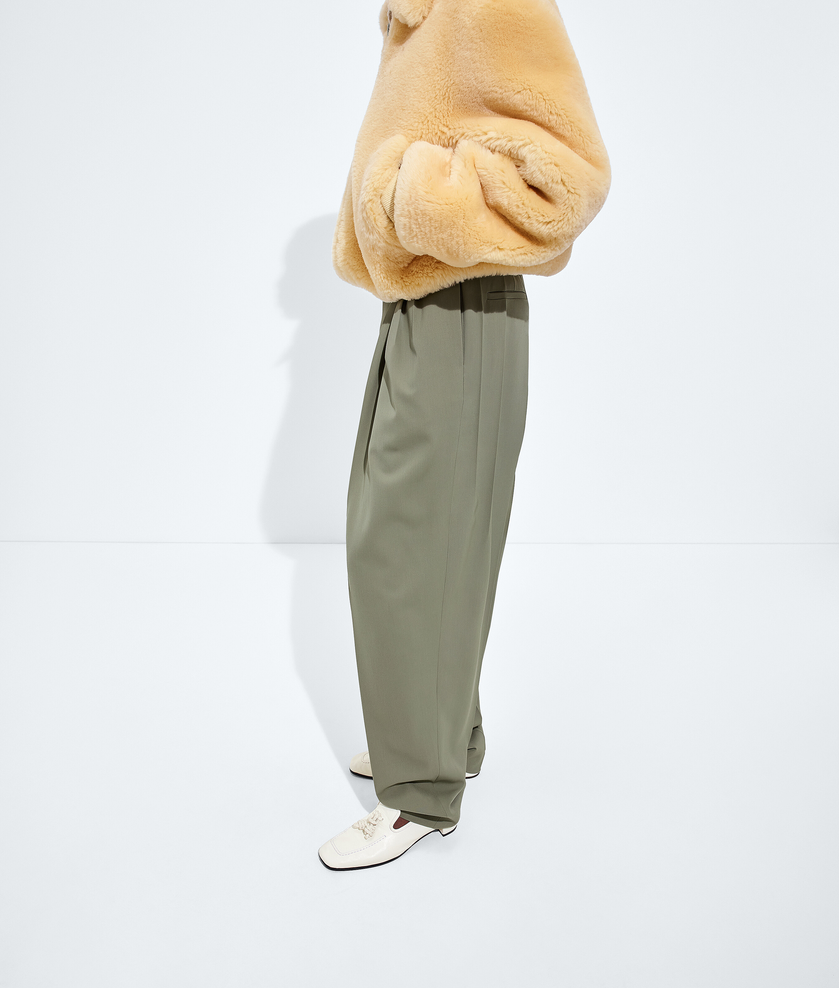 Women's Wool Twill Pants in Tarragon Bottega Veneta Luxembourg EN - Image 2