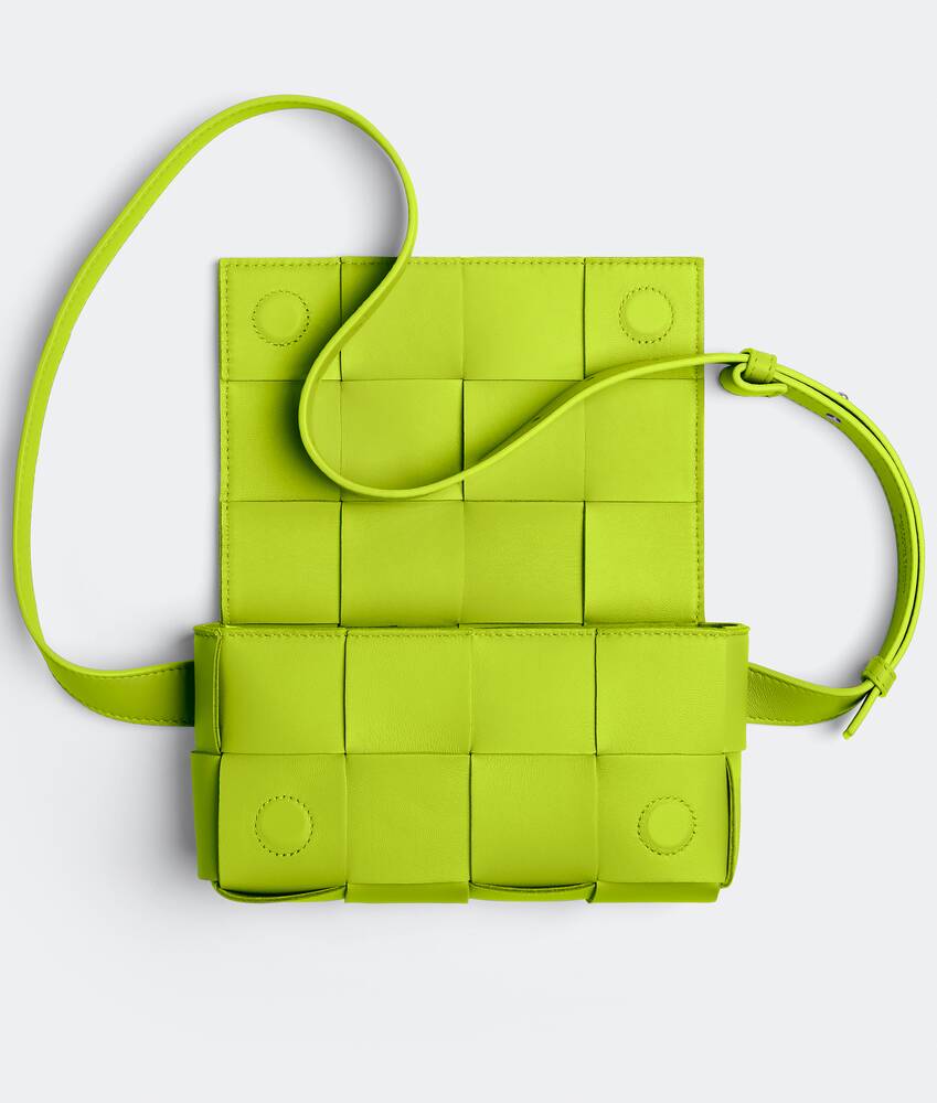 Women's Special Selection - Cassette Belt Bag in Acid kiwi Bottega Veneta Taiwan EN - Image 3