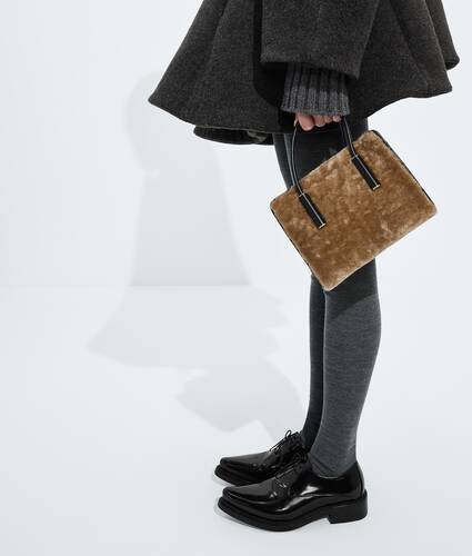 Women's Baby Barbara Tote in Wheatfield/black Bottega Veneta Greece EN - Image 6