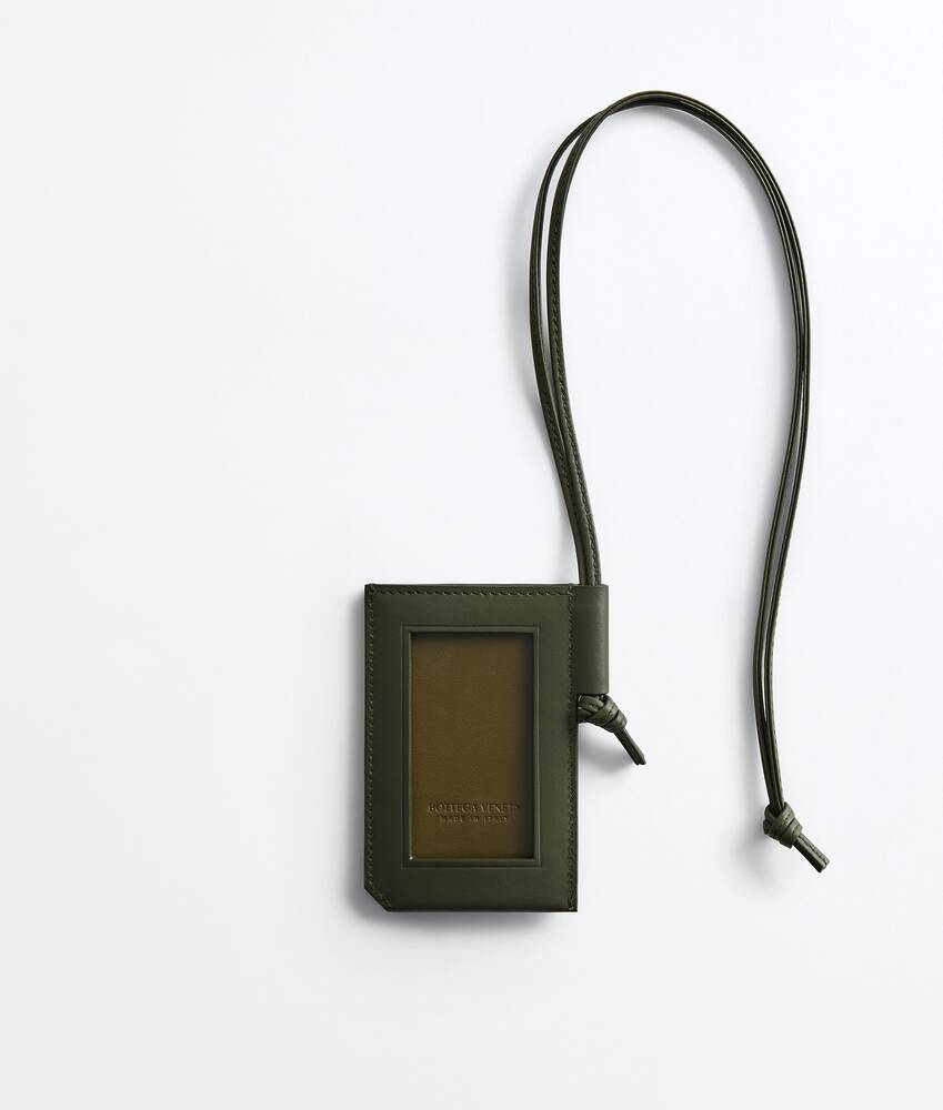 Men's Intrecciato Piccolo Badge Holder in Bark green/olive oil Bottega Veneta Greece EN - Image 2