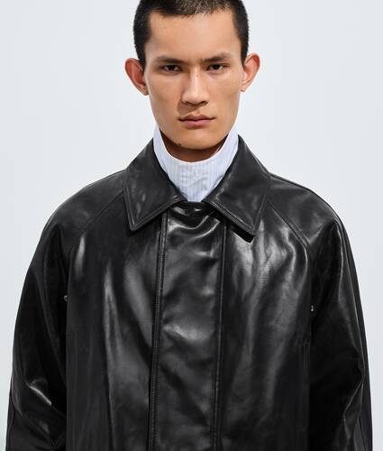 Men's Crackled Leather Jacket in Double black Bottega Veneta United Kingdom EN - Image 5