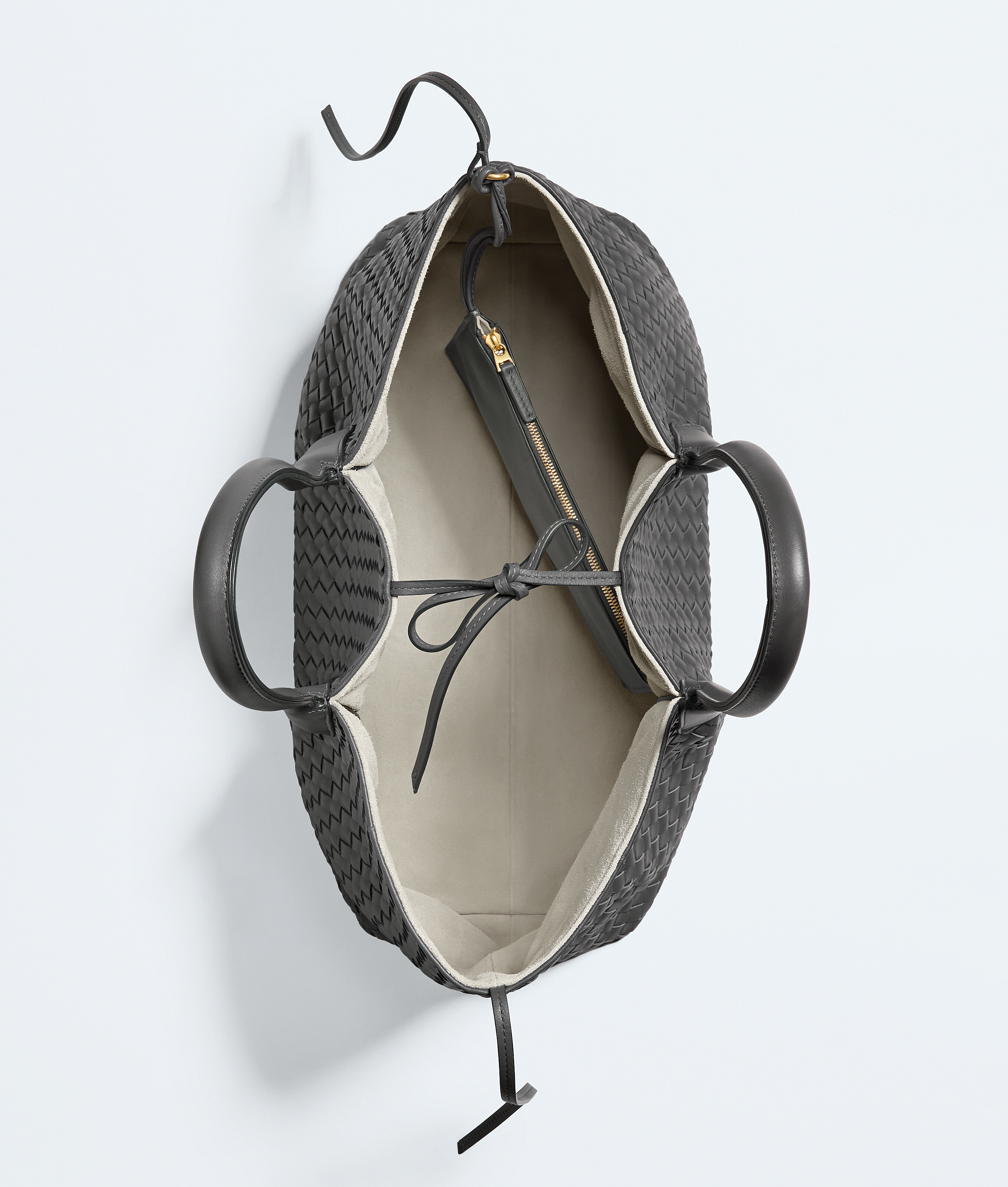 Women's Large Pinacoteca in Obsidian gray/silica gray Bottega Veneta Luxembourg EN - Image 3