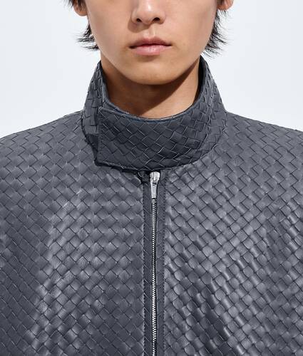 Men's Intrecciato Leather Jacket in Harbor gray Bottega Veneta Greece EN - Image 4