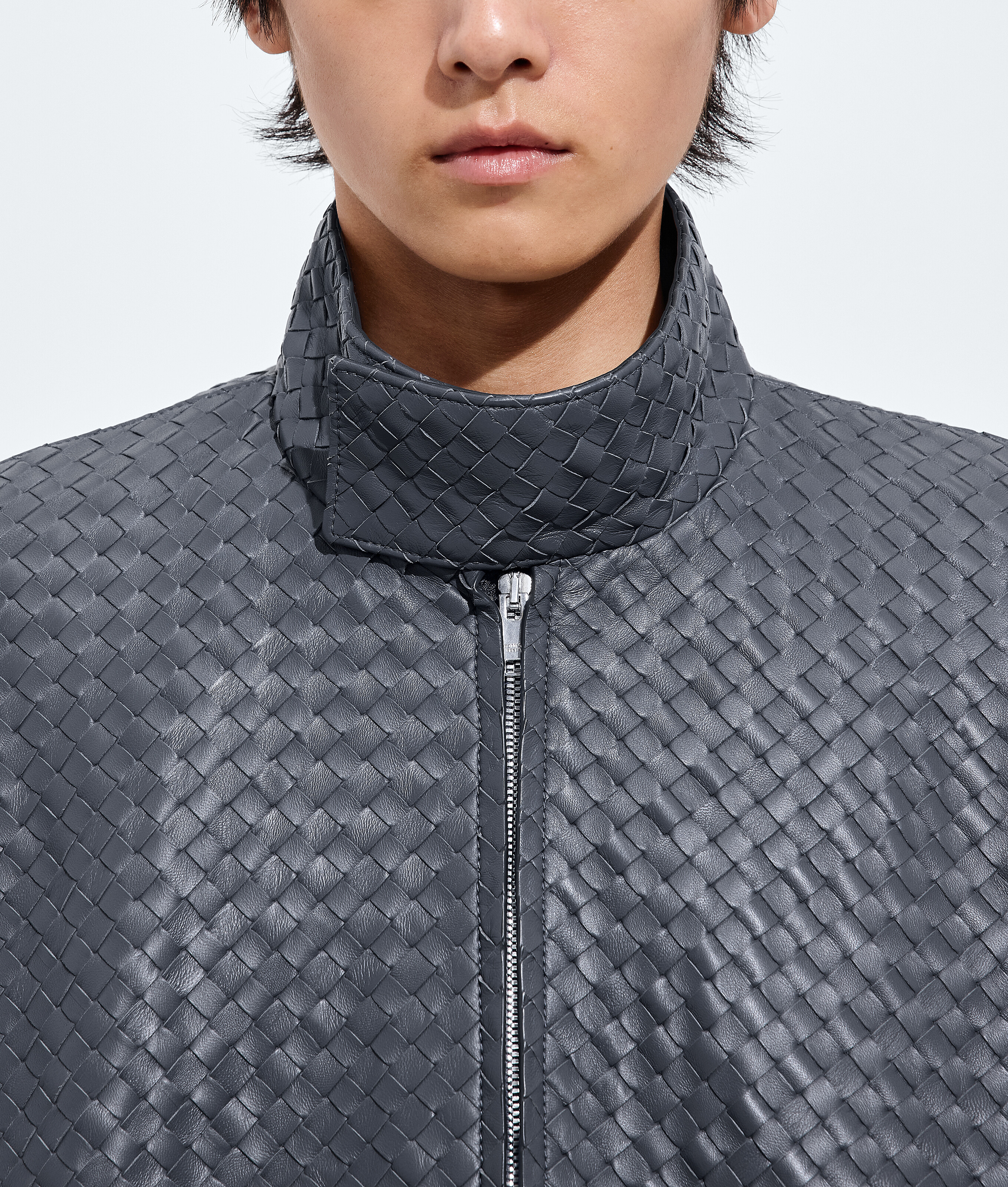 Men's Intrecciato Leather Jacket in Harbor gray Bottega Veneta Luxembourg EN - Image 4