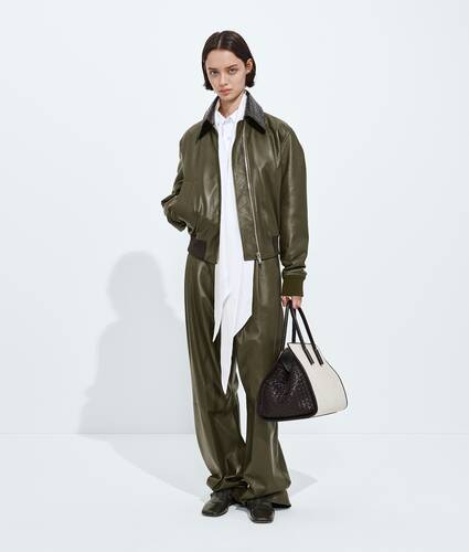 Pantalones de piel brillante para Mujer en Wader green Bottega Veneta Espa&ntilde;a ES - Image 4