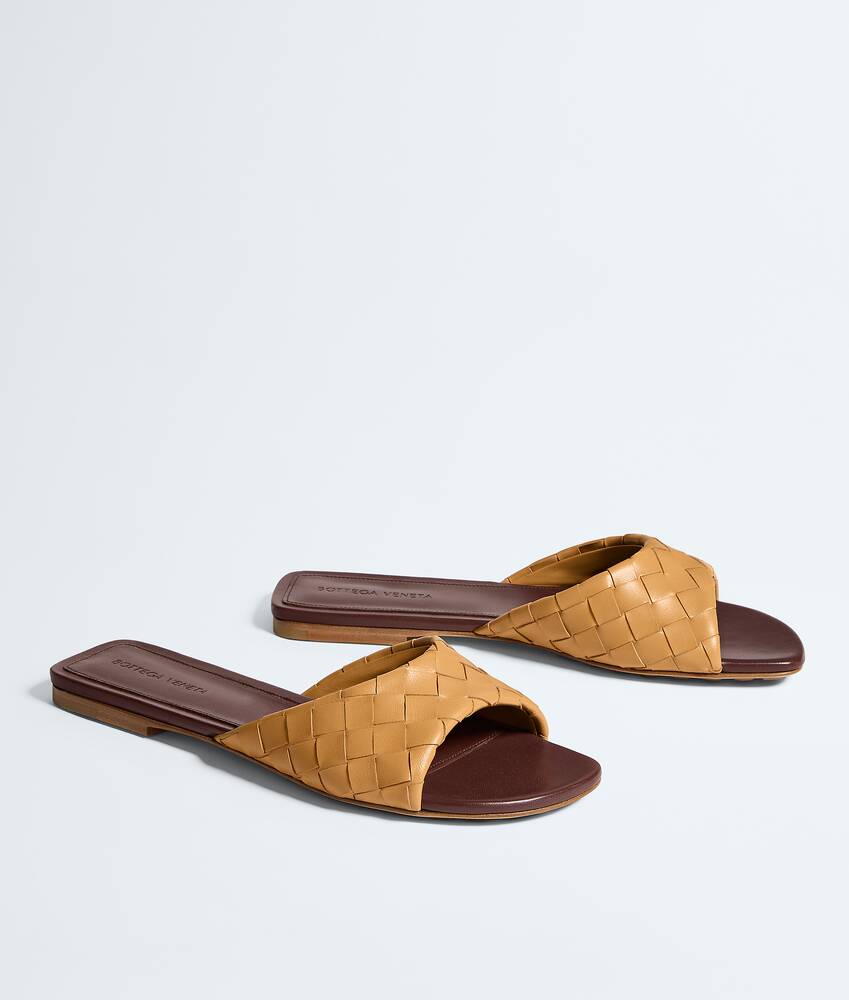 Mule flat Livia da Donna in Mojave beige/sienna brown Bottega Veneta Italia IT - Image 3