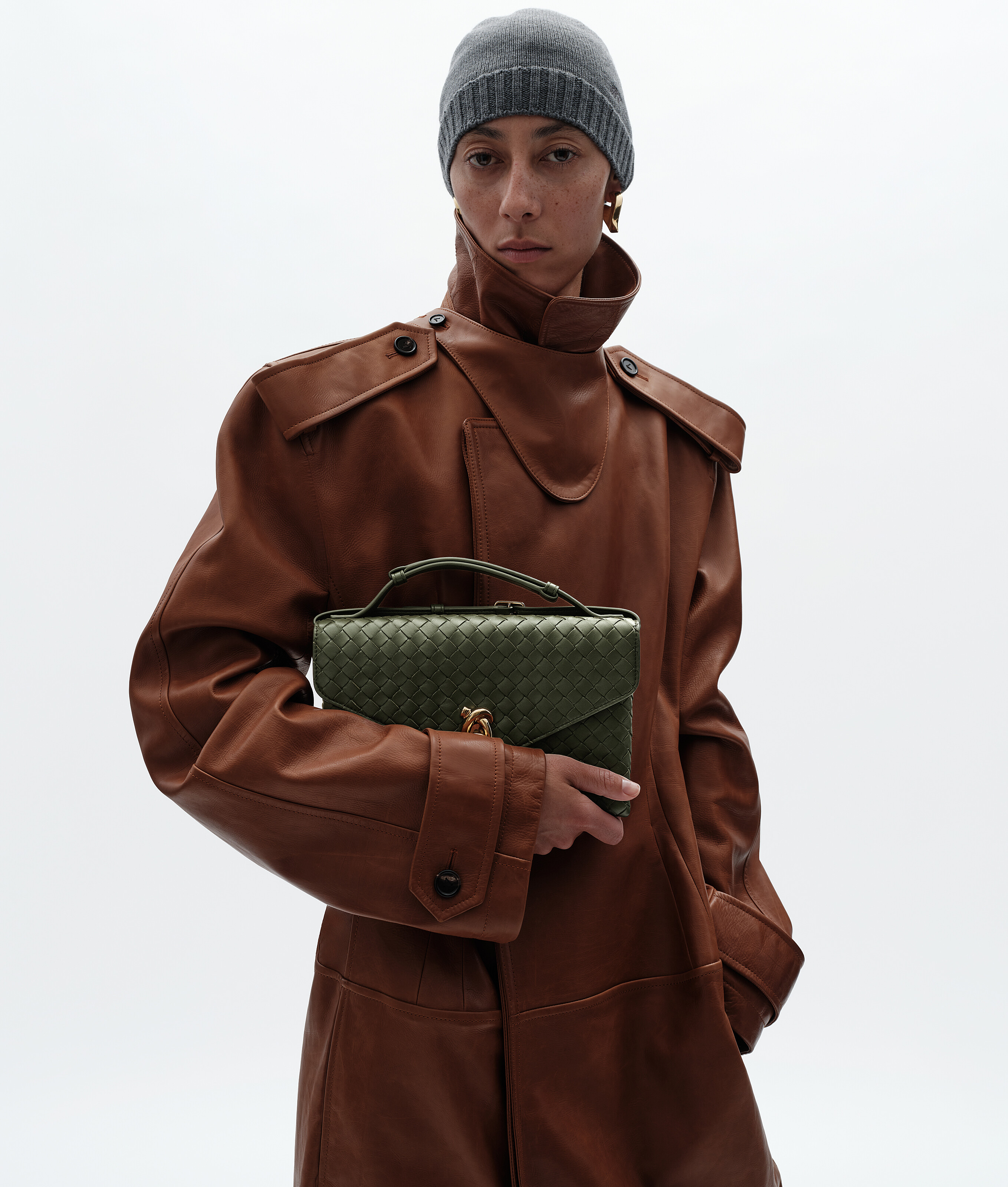 Women's Knot Lock in Bark green Bottega Veneta United States EN - Image 2