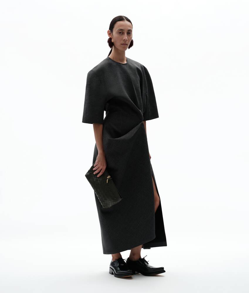 Ela's Pouch Boat Andiamo em Bark green Bottega Veneta Brasil PT - Image 5