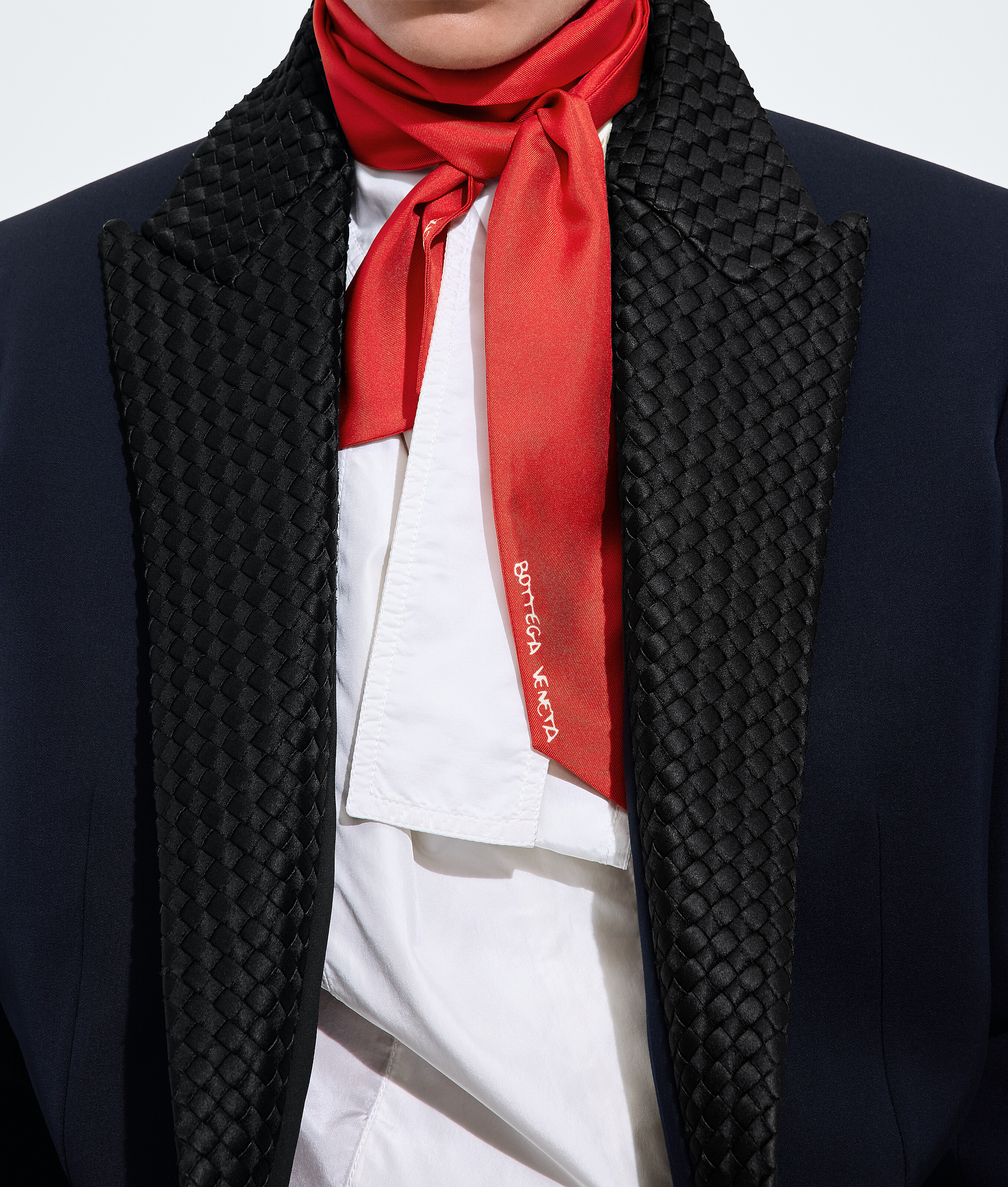 Cravatta in twill di seta da Donna in Pop red Bottega Veneta Italia IT - Image 2